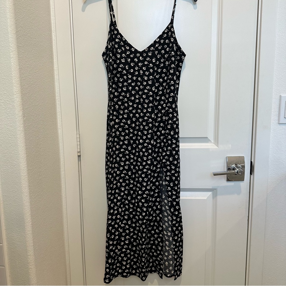 Reformation Crimini Black Dress with White Flowers - Size 0